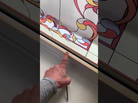 Видео: Витражные окна в квартире?