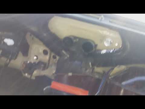 Видео: ГАЗ 2410  31029 Волга, установка торпеды от ГАЗ 3110. Часть 7я Воздуховоды печки, расположение.