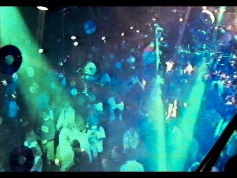 Видео: Клубная Жизнь 1995 (Biz TV) club Titanic . Влад Копп , Женя Жмакин  www.zhzhwashere.info
