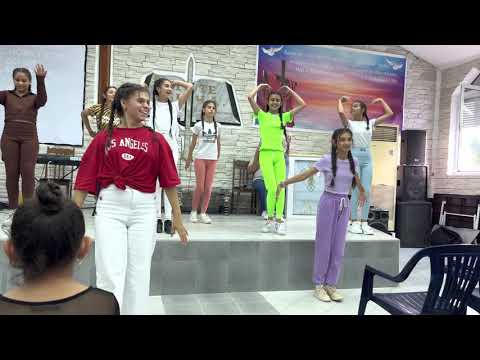 Видео: Набожен Английски Танц Църква Филаделфия гр . Перущица 2023г / Nabojen Angliiski Tanc Perushtica