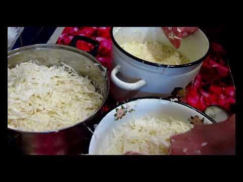 Видео: Идеальная квашеная капуста — приготовить ее может каждый!The Perfect Sauerkraut   Anyone Can Make It