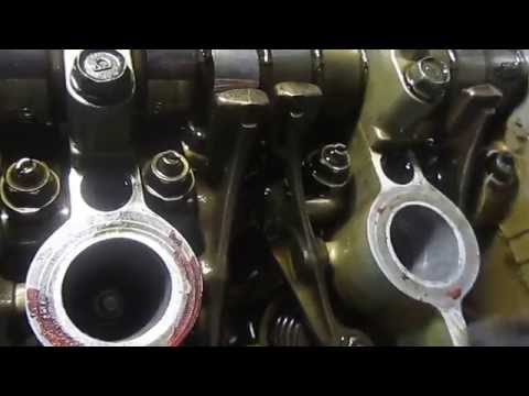 Видео: Suzuki Vitara (Сузуки Витара) 1.6. 16V Регулировка клапанов и замена грм.