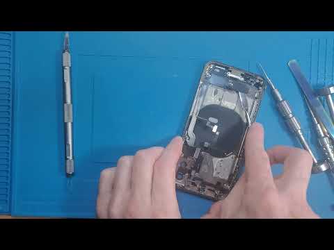 Видео: iPhone XS после воды и iPhone 6s после моторного масла часть 1