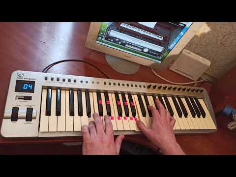 Видео: Как научиться играть на Миди клавиатуре за 5 минут.