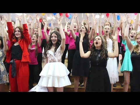 Видео: Выступление хора "Чароунасць"