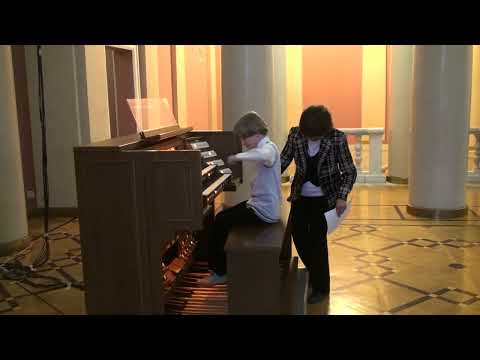 Видео: 2015 05 19 Органный концерт в ДК