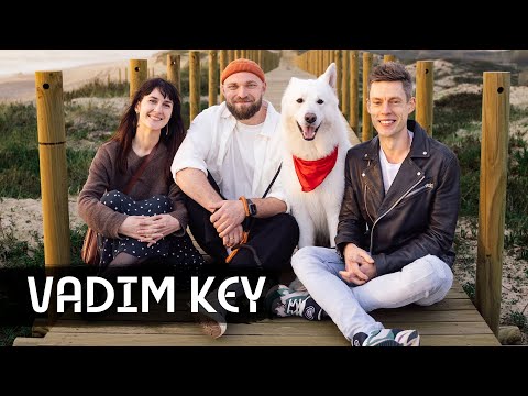 Видео: Vadim Key – 22 переезда в поисках дома / вДудь