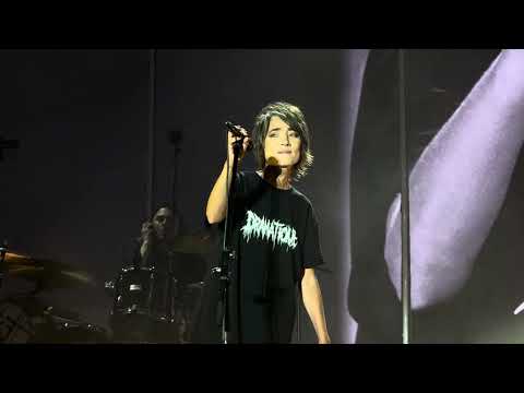 Видео: Zemfira — Мы разбиваемся (live, Батуми, 2025)