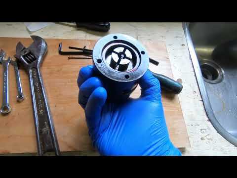 Видео: Повторная сборка инжекторного насоса STANADYNE (ROOSA MASTER) для трактора CASE 580CK 1968 года с...