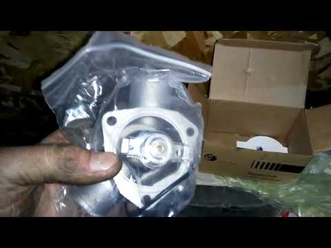 Видео: "ГТ" Замена термостата на ВАЗ 2110 (2108-2115). Проверка его на авто.