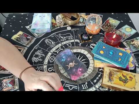 Видео: 🤍 Тайната в сърцето ми 🤍 Говори любимия човек 🗣 Проводник Таро 💬