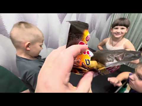 Видео: Распаковка вкусняшек с Израила