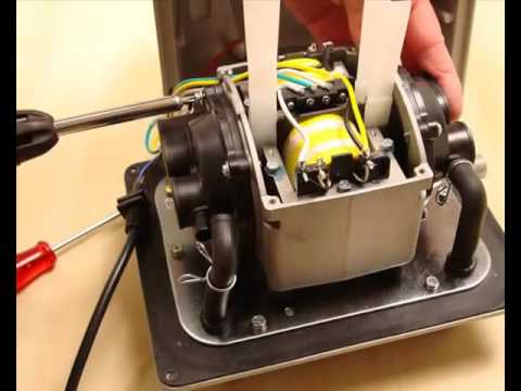 Видео: Ремонт компрессора Secoh: сборка компрессора после выполнения сервисного обслуживания.