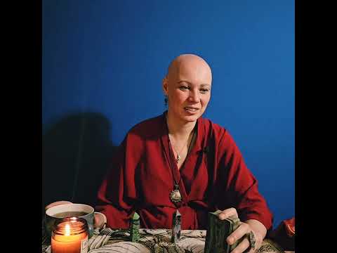 Видео: Ваши Дары. Какие они? Как принять и реализовать? | разговор с Таро