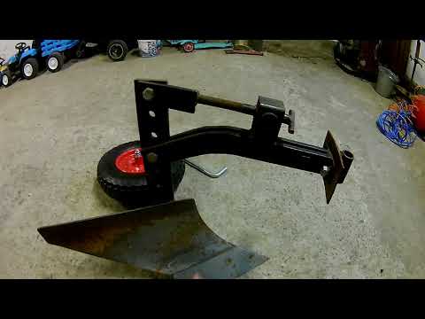 Видео: Удосконалення плуга для мотоблока. Мотоблок ДТЗ 513 БН. Як налаштувати плуг мотоблока перед оранкою.