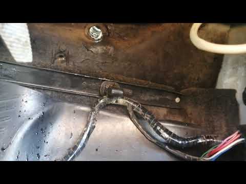 Видео: ГАЗ 3110 Замена печки.