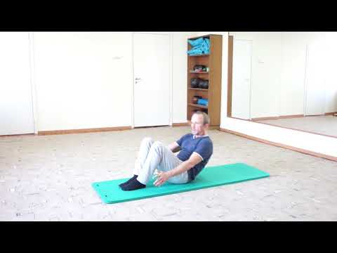 Видео: Упражнения для мышц живота, как правильно выполнять.