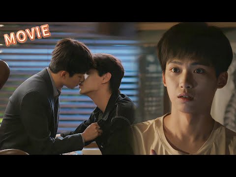 Видео: Ночной звонок стал слишком интимным💞 Он мечтал, но вдруг любимый вернулся🔥 Вместе в постели❤️