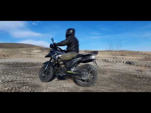 Видео: Regulmoto ADV300 NB. первые 500 км пройдены. Апгрейд глушителя. Покатушки по камням.