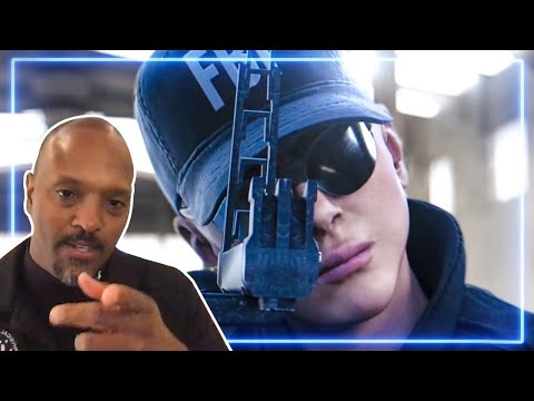 Видео: Агент ФБР оценивает оперативников в Rainbow Six: Siege | Реакция Профи
