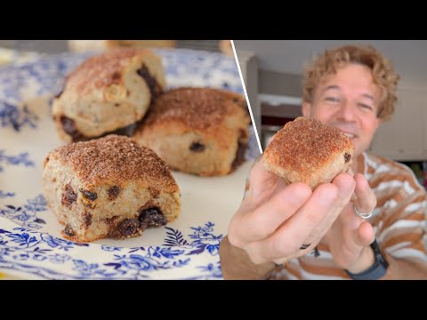 Видео: Секрет этих вкусных булочек в маленьких подушечках! ПЫШНЫЕ СКОНЫ тают в рту | Cinnamon Scones