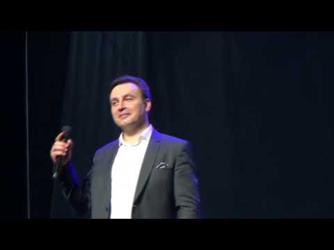 Видео: "Самая хорошая" - Владислав Косарев