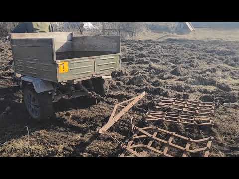 Видео: Муравей  с двигателем  лифан  6.5 лс,  боронит огород.