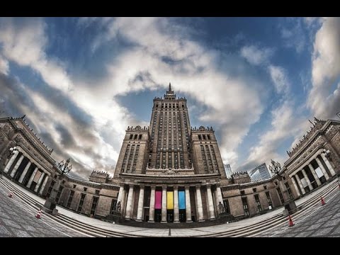 Видео: Дворец культуры и науки - противоречивый символ Варшавы