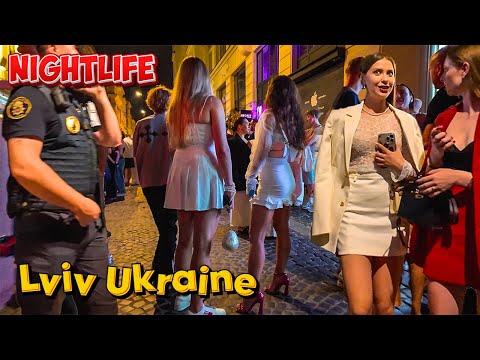 Видео: Нічне Життя Львів 4K -  Перед Комендантською: Тусовки, Драйв і Гарячі Дівчата!