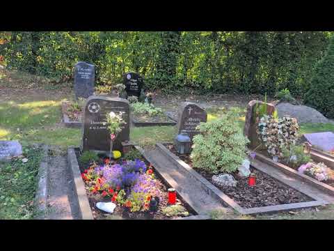 Видео: ТИХОЕ ДЕРЕВЕНСКОЕ КЛАДБИЩЕ В ГЕРМАНИИ! / 1714