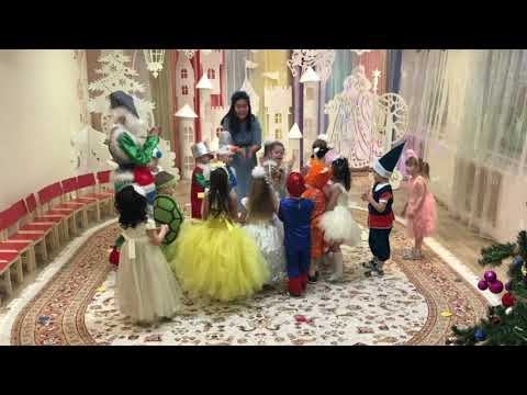 Видео: Новогодний Утренник в средней группе «Голубичка»