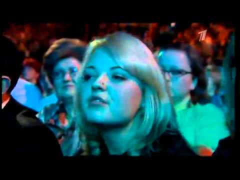 Видео: Диана Гурцкая и Тото Кутуньо "Solo Noi"(Москва,СК Олимпийский,Ретро FM в Сан-Ремо,9 марта 2007г.)