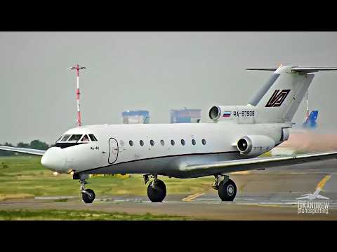 Видео: Як-40 - мал да удал - 46 лет как новый. Посадка и милота на рулении во Внуково.