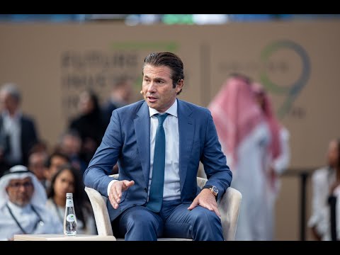 Видео: Кто лидирует в области ИИ? Рут Порат, Вимал Капур, Майк Сицилия, Тарек Амин — FII9