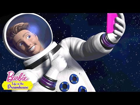 Видео: Барби-астронавт | @Barbie