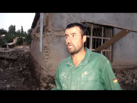 Видео: сел дар Вешист ва окибатхои он. водии Зарафшон. нохияи Панчакент. хонахоро хароб кард