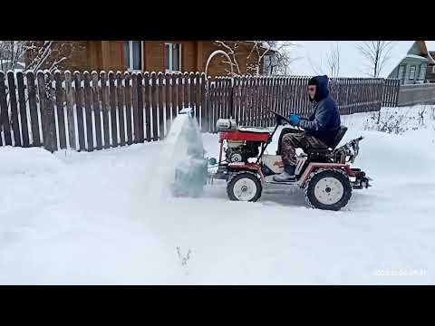 Видео: Уборка снега МТ110. продолжение. По просьбам зрителей