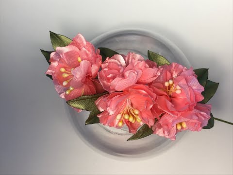 Видео: Веточка сакуры 🌸🌸🌸..   Ribbon flower  🌸 🌸🌸.  Sakura. פרחי סרט סאטן🌺🌺