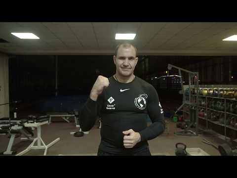 Видео: Рывок гири. Испытание ГТО с Иваном Денисовым