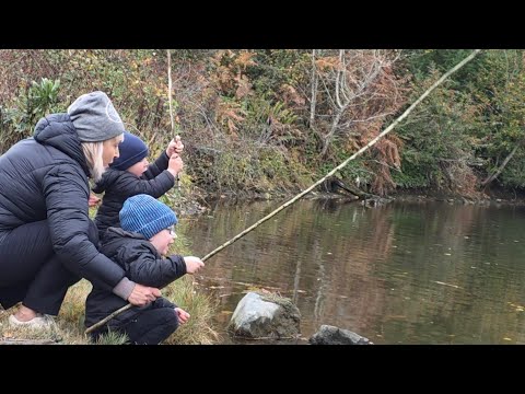 Видео: Рыбалка с бабушкой. Что значит обратиться и быть как дитя? Мф 18, 3.