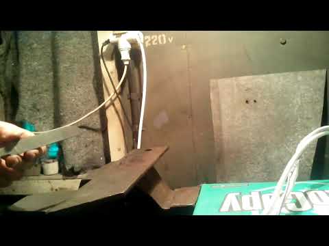 Видео: Нож из стали 9хфм (диск от циркулярки). Клинки. Тест на прочность. Зерно