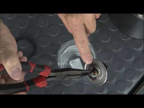 Видео: Что делает термостат и как он работает (Сезон 7/Э8)