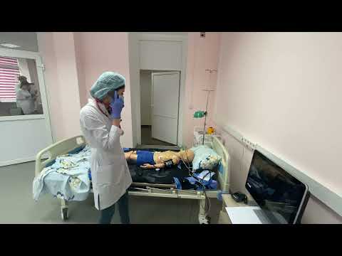 Видео: Экстренная помощь при Анафилактическом шоке ребенку 10 лет в условиях аккред. центра Амурской ГМА