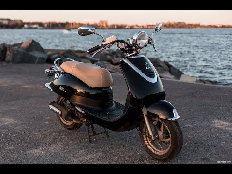 Видео: Sym allo 50 - женский взгляд на мотодвиж!