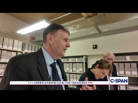Видео: C-SPAN Сокровища Американского книжного клуба со Стейси Шифф