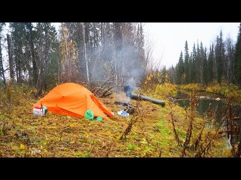 Видео: Одиночный поход - сплав с рыбалкой. Часть 3. Бешенный клёв хариуса. 4 дня один в глухой тайге