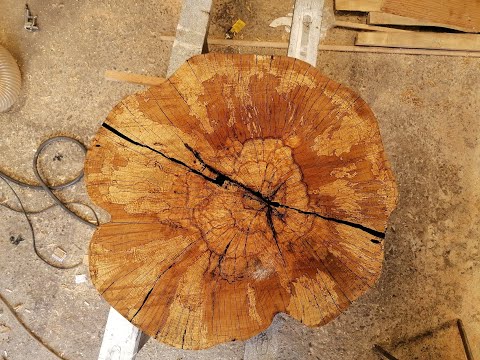 Видео: МАСИЧКА С ЕПОКСИДНА СМОЛА ЧАСТ 1 epoxy resin table