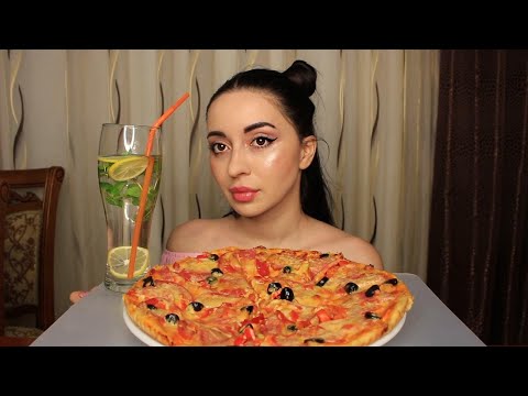 Видео: ВКУСНЕЙШАЯ ПИЦЦА 🍕/ Mukbang Ayka Emilly