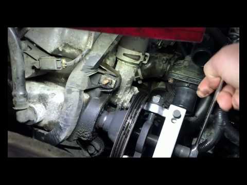 Видео: Замена водяного насоса Ford Escape и Ford Fusion 3.0L