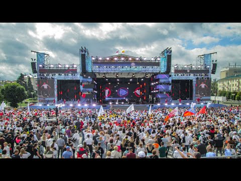 Видео: 555-летие города Чебоксары. Зарядка со звездой. Авиашоу пилотажной группы "Стрижи". 18 августа 2024